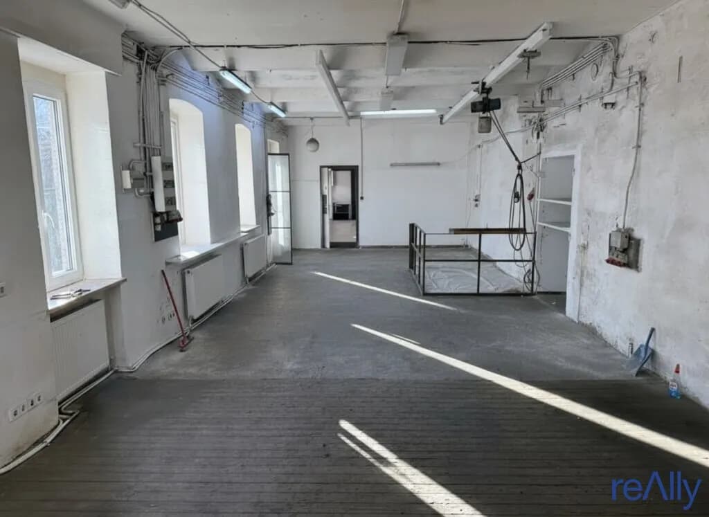 6-Zimmer-Gewerbeimmobilie mieten in Wien – 223 m², € 1.950 – Bild 9 von 14