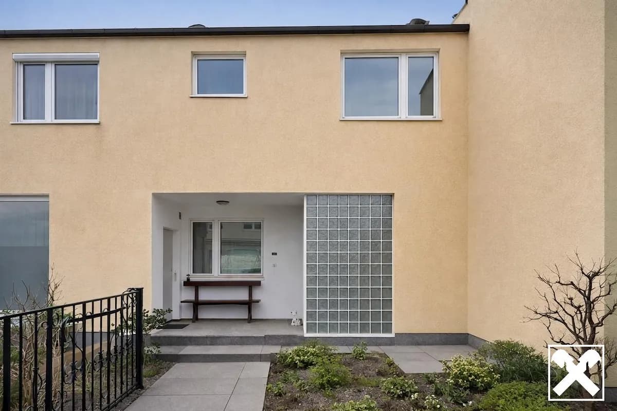 4-Zimmer-Haus kaufen in Neunkirchen – 94 m², € 215.000 – Bild 1 von 9