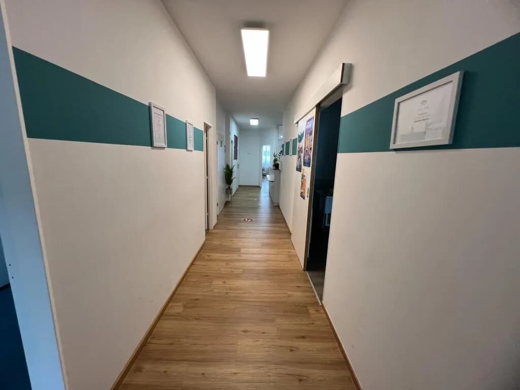 5-Zimmer-Gewerbeimmobilie kaufen in Vöcklabruck – 130 m², € 395.000 – Bild 2 von 20