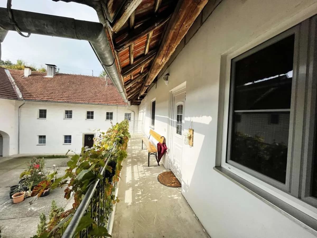 3-Zimmer-Wohnung mieten in Amstetten – 82 m², € 820 – Bild 1 von 12