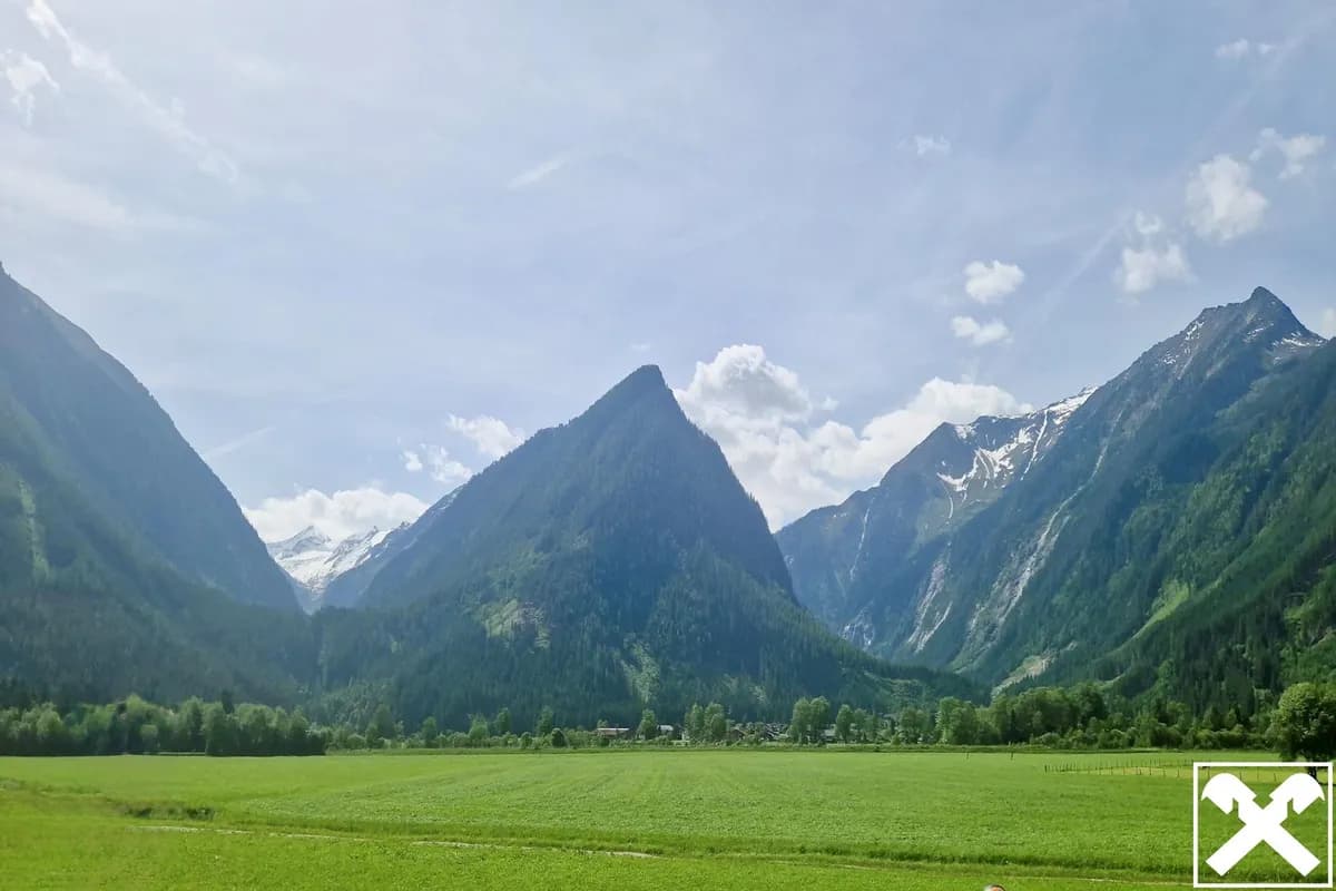 Grundstück kaufen in Zell am See – 718 m², € 286.825