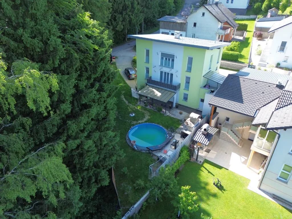 5-Zimmer-Haus kaufen in Vöcklabruck – 140 m², € 548.000 – Bild 2 von 23