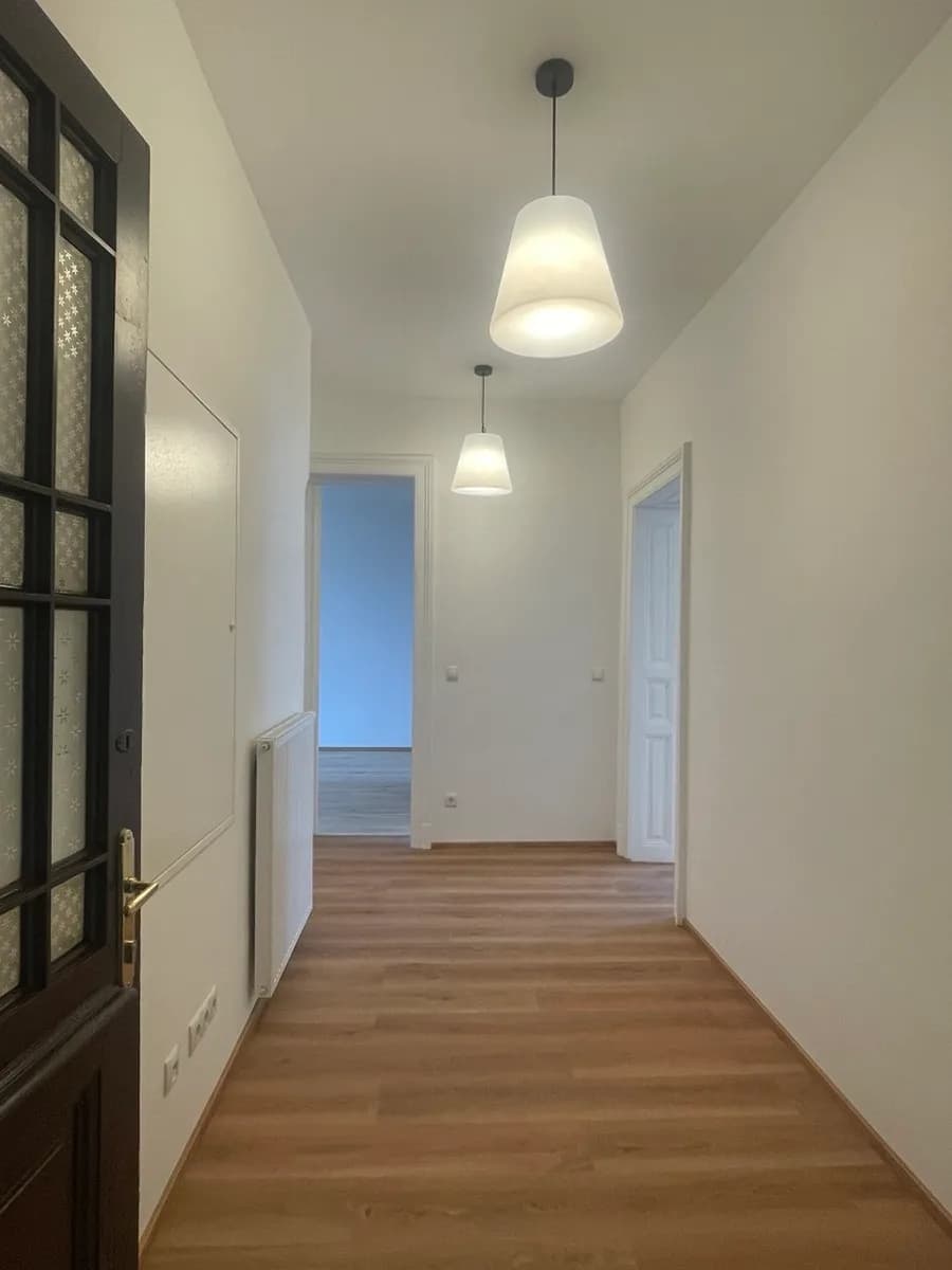 2-Zimmer-Wohnung mieten in Graz – 83 m², € 990 – Bild 2 von 16