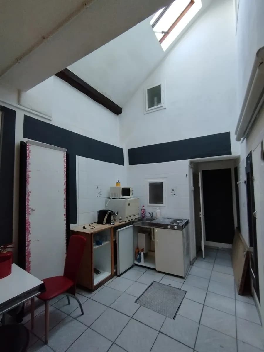 2-Zimmer-Gewerbeimmobilie mieten in Neunkirchen – 98 m², € 750 – Bild 6 von 12