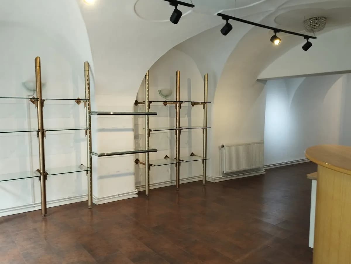 2-Zimmer-Gewerbeimmobilie mieten in Neunkirchen – 98 m², € 750 – Bild 10 von 12
