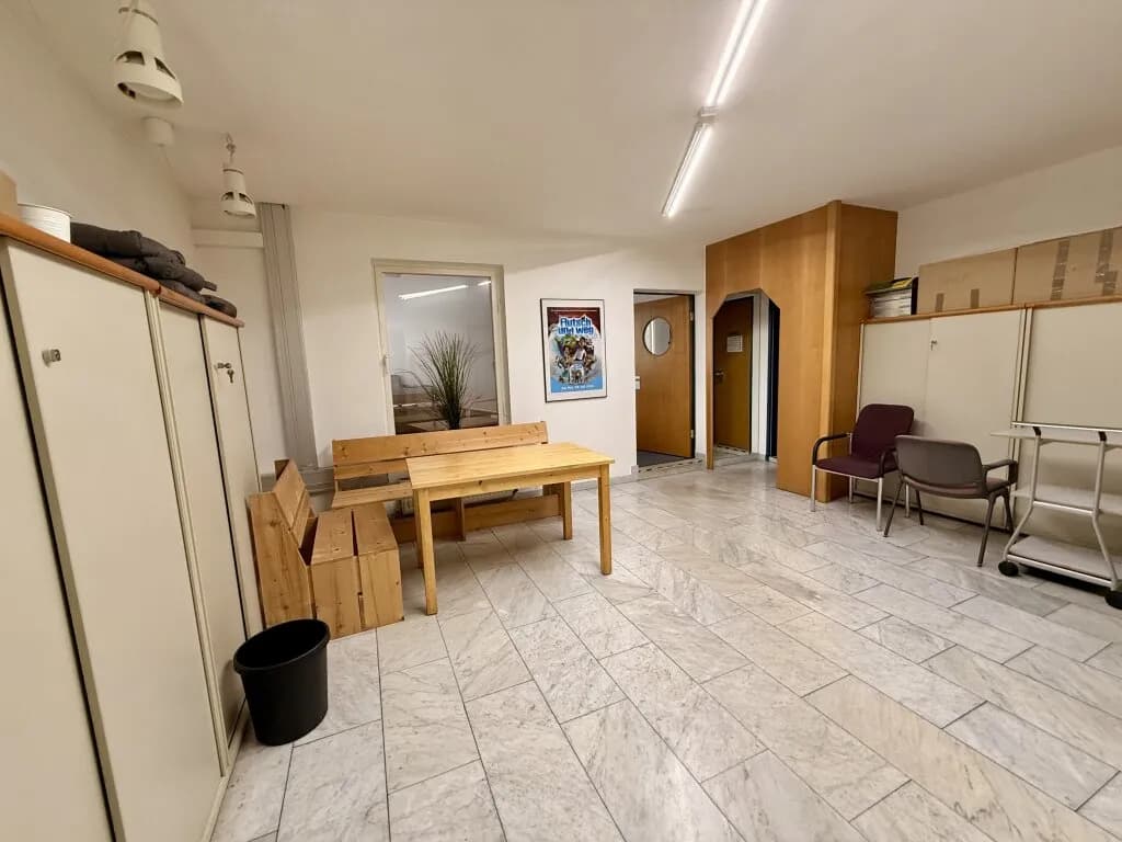 Gewerbeimmobilie mieten in Wien – 330 m², € 3.270 – Bild 6 von 13