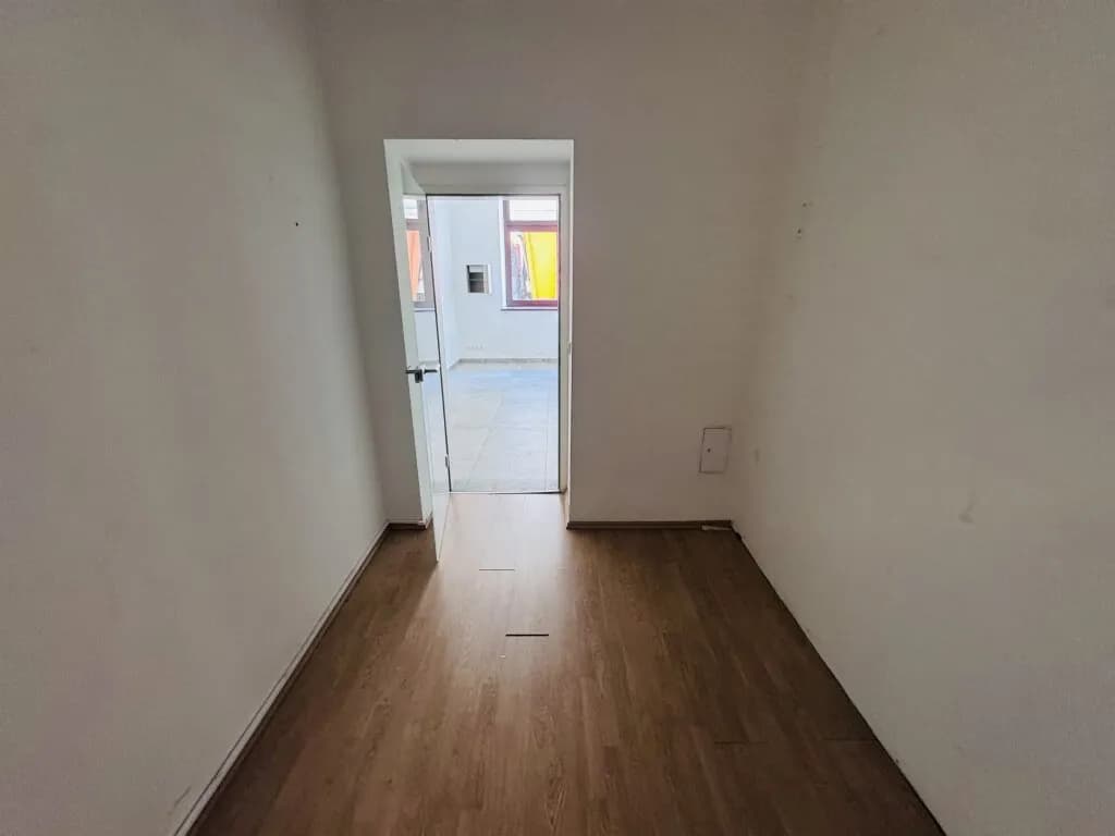 6-Zimmer-Gewerbeimmobilie mieten in Wien – 131 m², € 2.483 – Bild 17 von 25