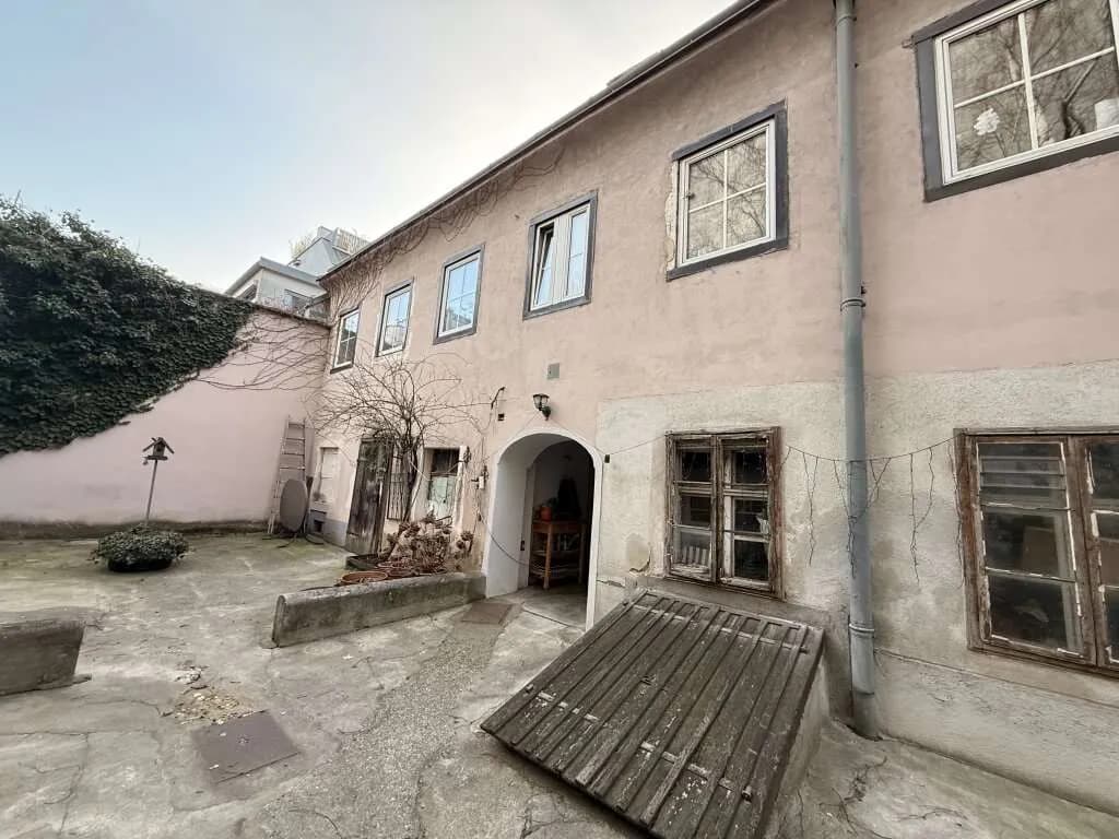 Gewerbeimmobilie kaufen in Wien – 830 m², € 1.390.000 – Bild 2 von 7