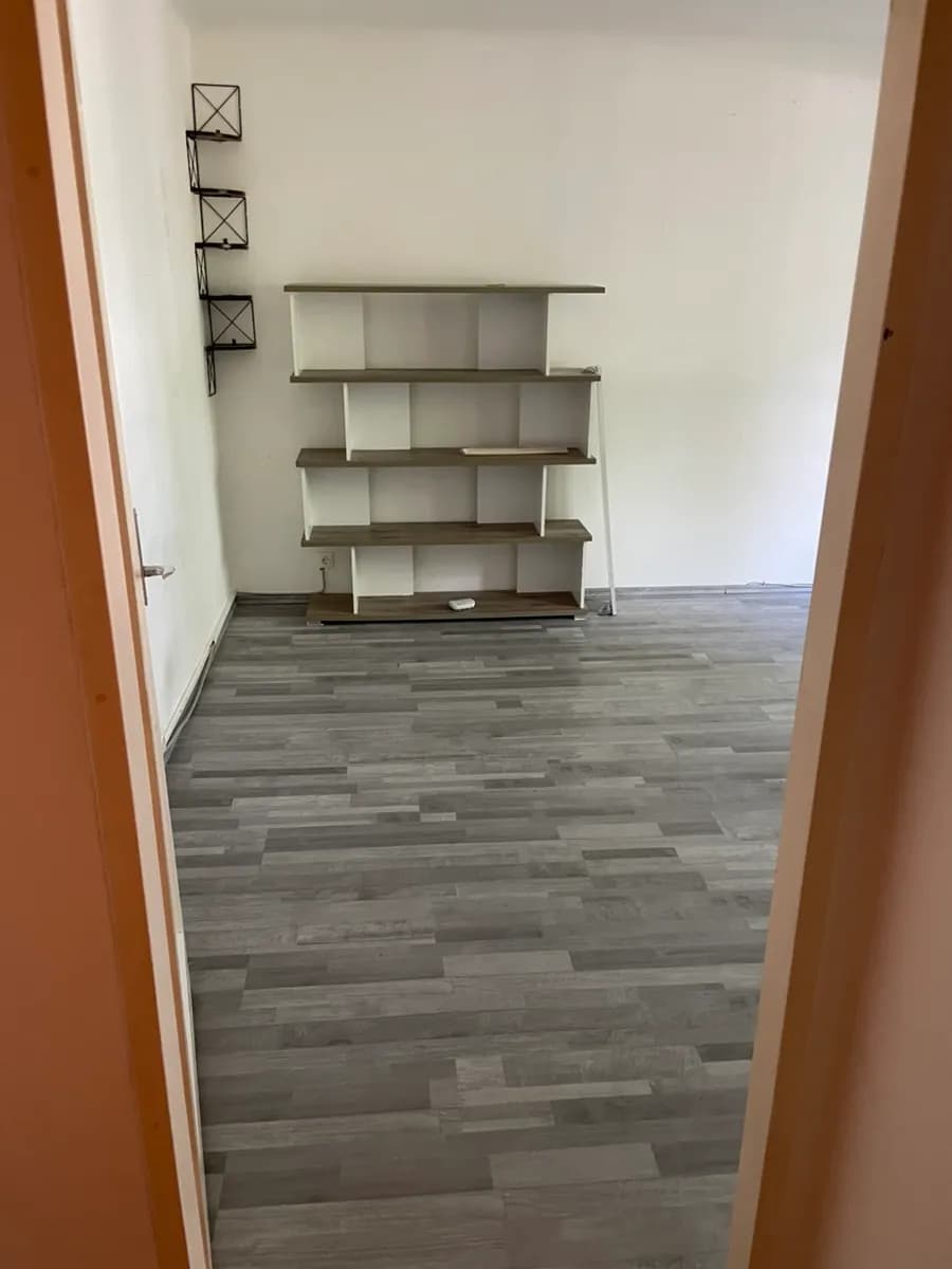 2-Zimmer-Wohnung mieten in Wien – 49 m², € 523 – Bild 1 von 12