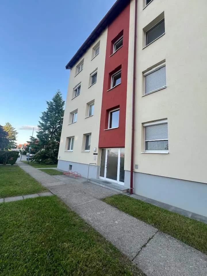 3-Zimmer-Wohnung mieten in Baden – 63 m², € 790 – Bild 1 von 9
