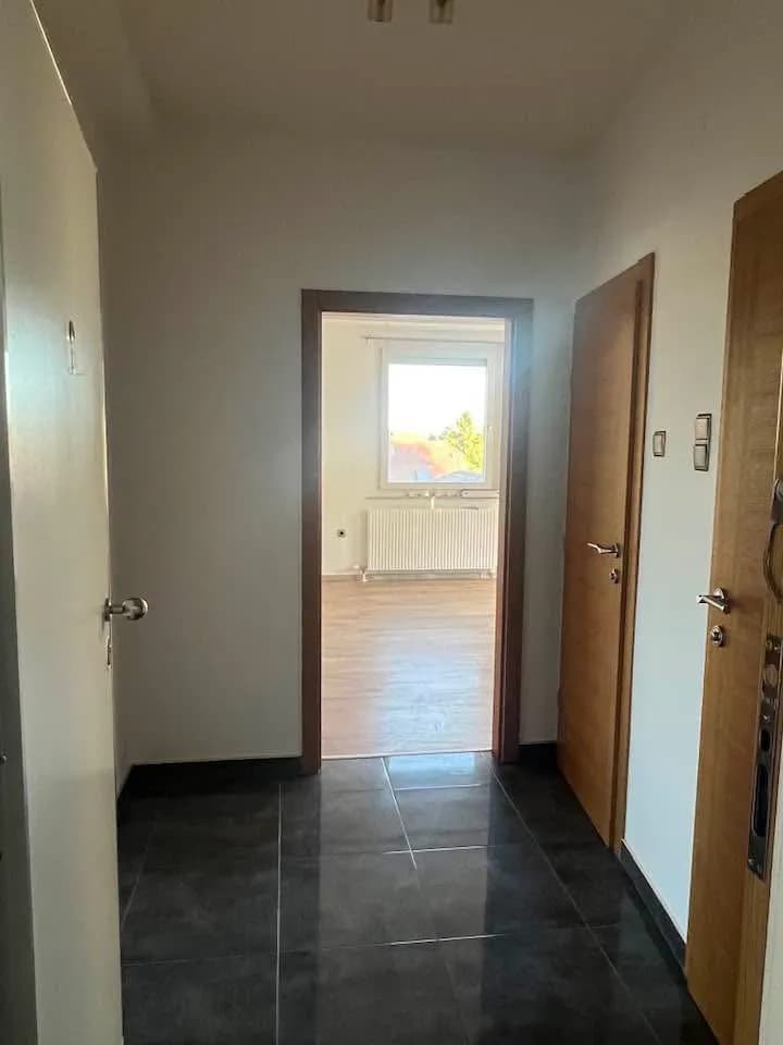 3-Zimmer-Wohnung mieten in Baden – 63 m², € 790 – Bild 2 von 9