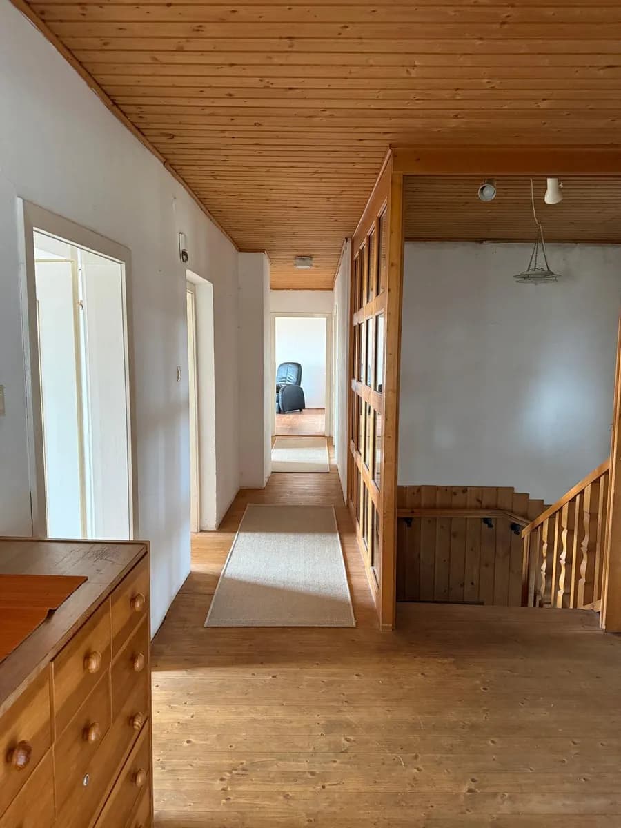 8-Zimmer-Haus mieten in Rohrbach – 240 m², € 1.500 – Bild 17 von 18