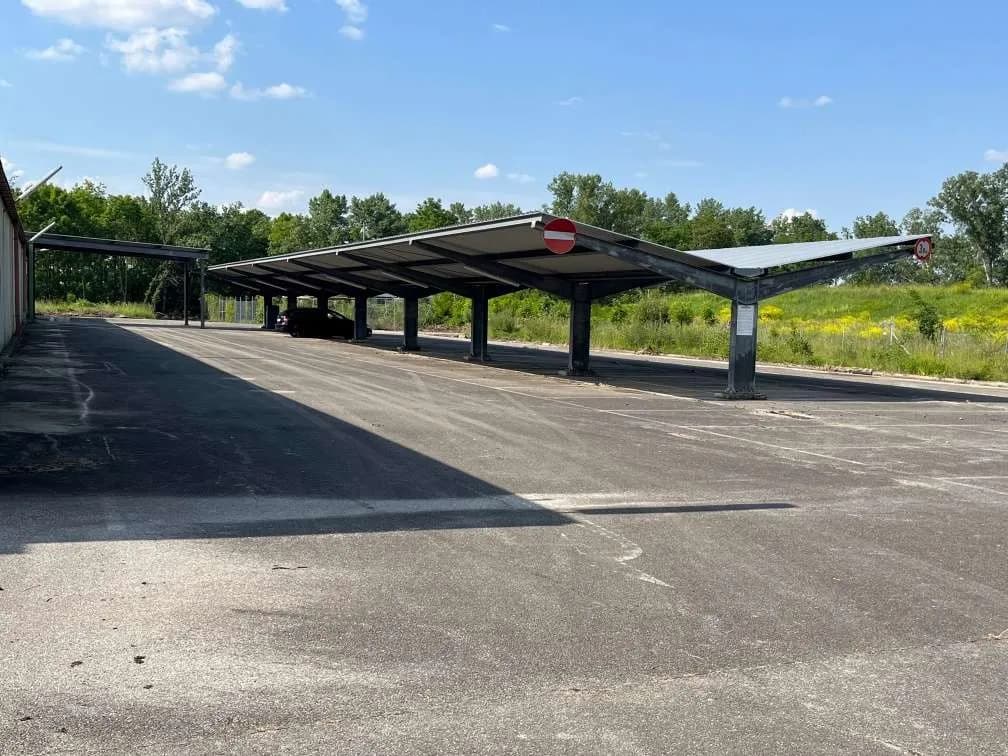 Gewerbeimmobilie mieten in Wiener Neustadt Land – 3 350 m², € 5