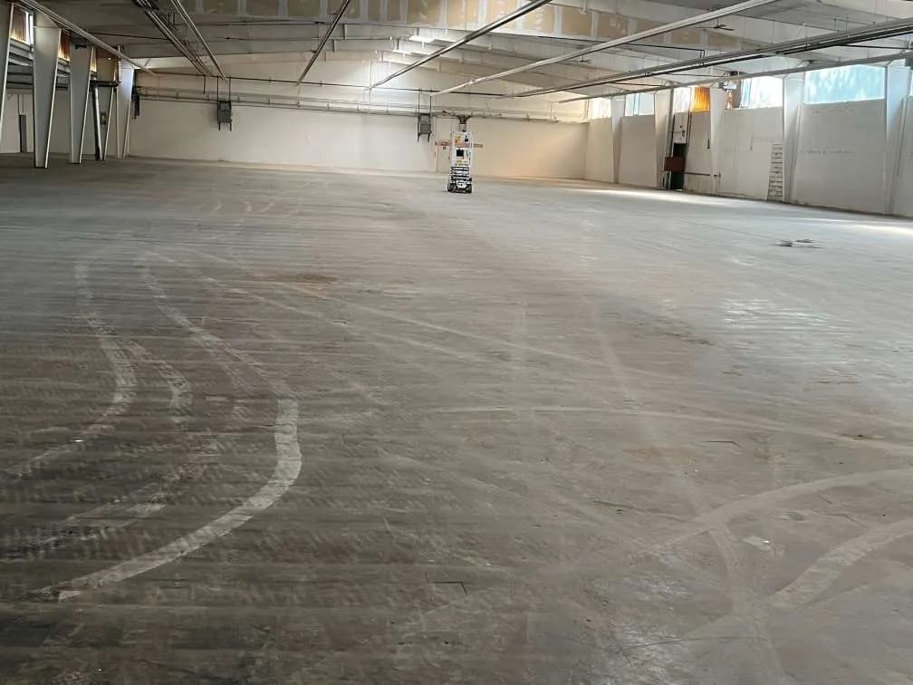 Gewerbeimmobilie mieten in Wiener Neustadt Land – 3 350 m², € 5 – Bild 3 von 16