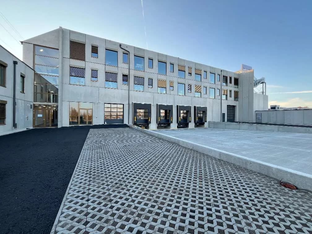 Immobilie mieten in Baden – 12 500 m²
