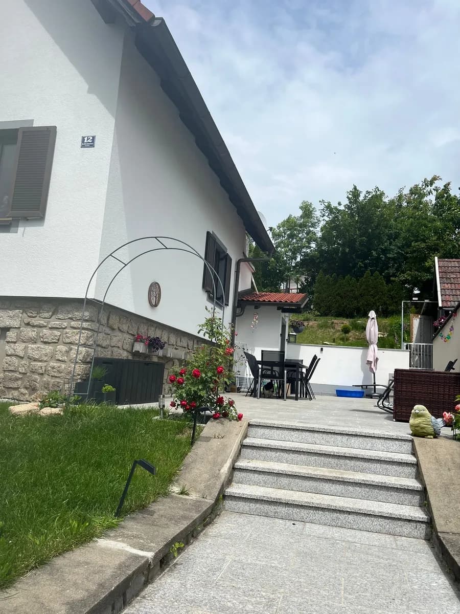 5-Zimmer-Haus mieten in Gmünd – 140 m², € 980 – Bild 2 von 29