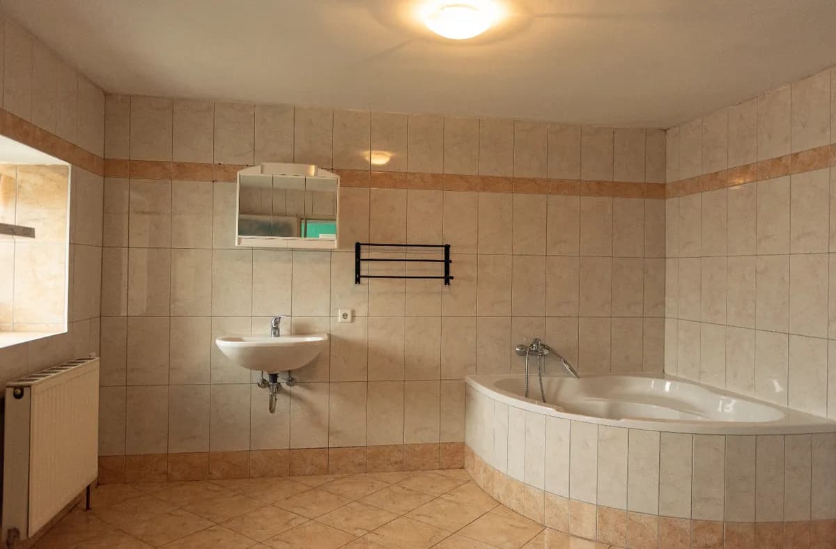 7-Zimmer-Immobilie kaufen in Wiener Neustadt Land – 238 m², € 445.000 – Bild 6 von 34
