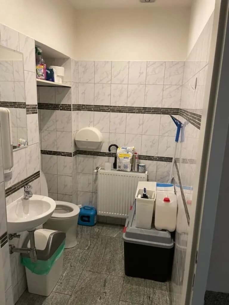 Gewerbeimmobilie mieten in Wien – 70 m², € 925 – Bild 12 von 13