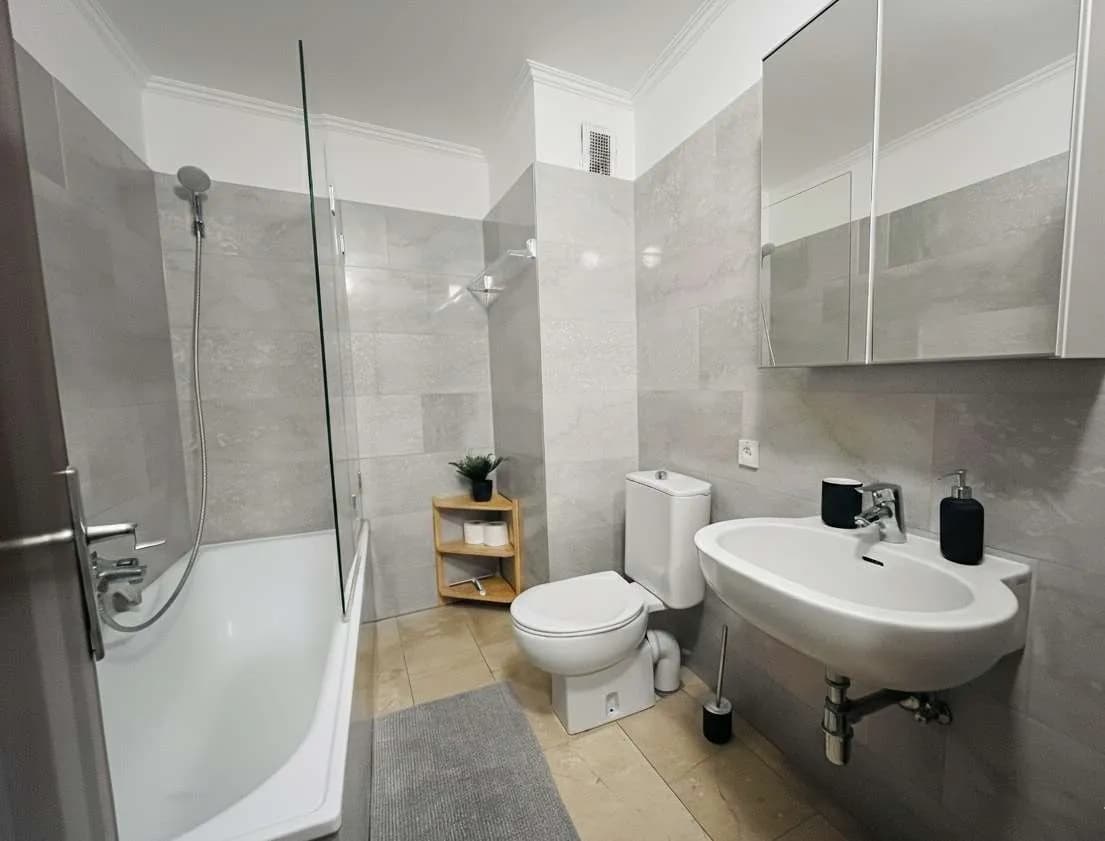 1-Zimmer-Wohnung mieten in Wien – 42 m², € 1.235 – Bild 2 von 5
