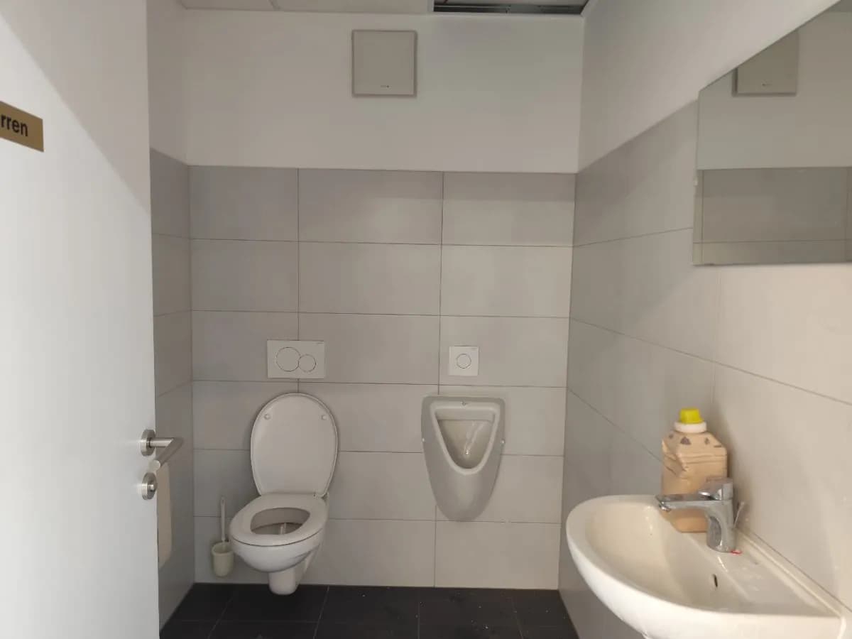 Gewerbeimmobilie mieten in Schwaz – 262 m², € 6 – Bild 5 von 8