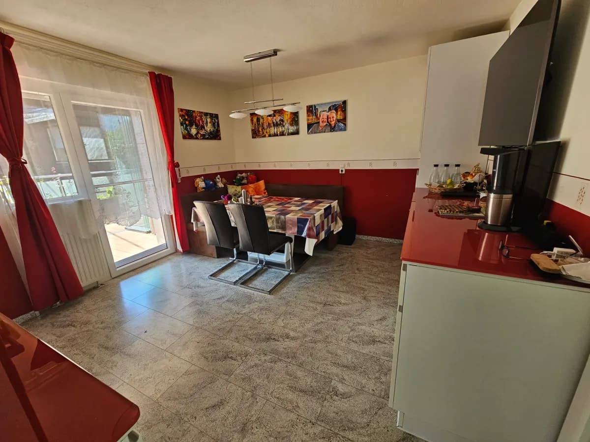 6-Zimmer-Haus kaufen in Gmunden – 175 m², € 420.000 – Bild 2 von 16