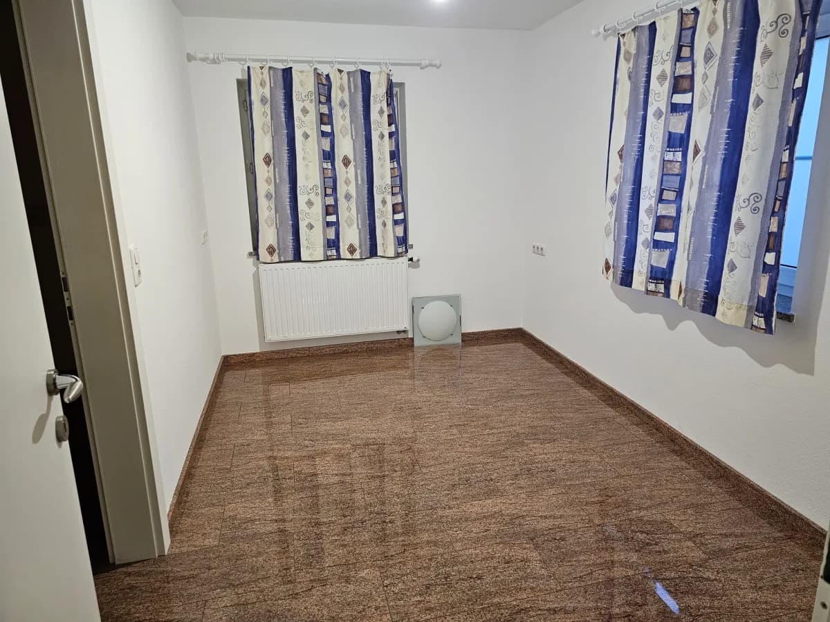 6-Zimmer-Haus kaufen in Gmunden – 175 m², € 420.000 – Bild 8 von 16