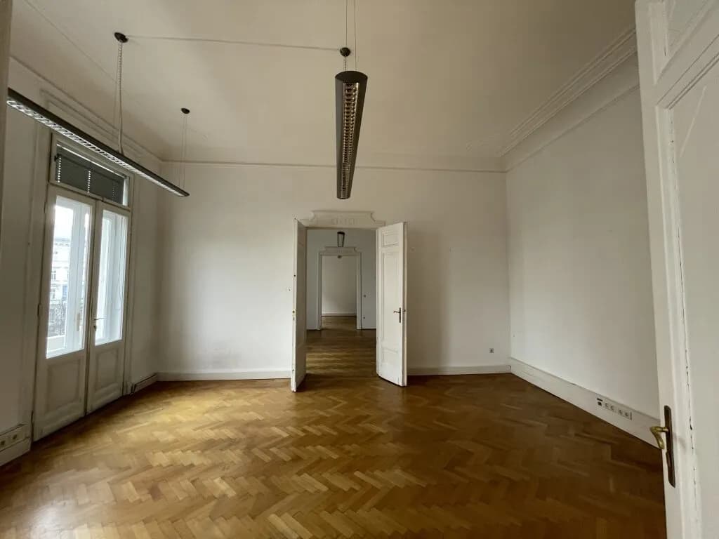 8-Zimmer-Gewerbeimmobilie mieten in Wien – 303 m², € 8.269 – Bild 7 von 11