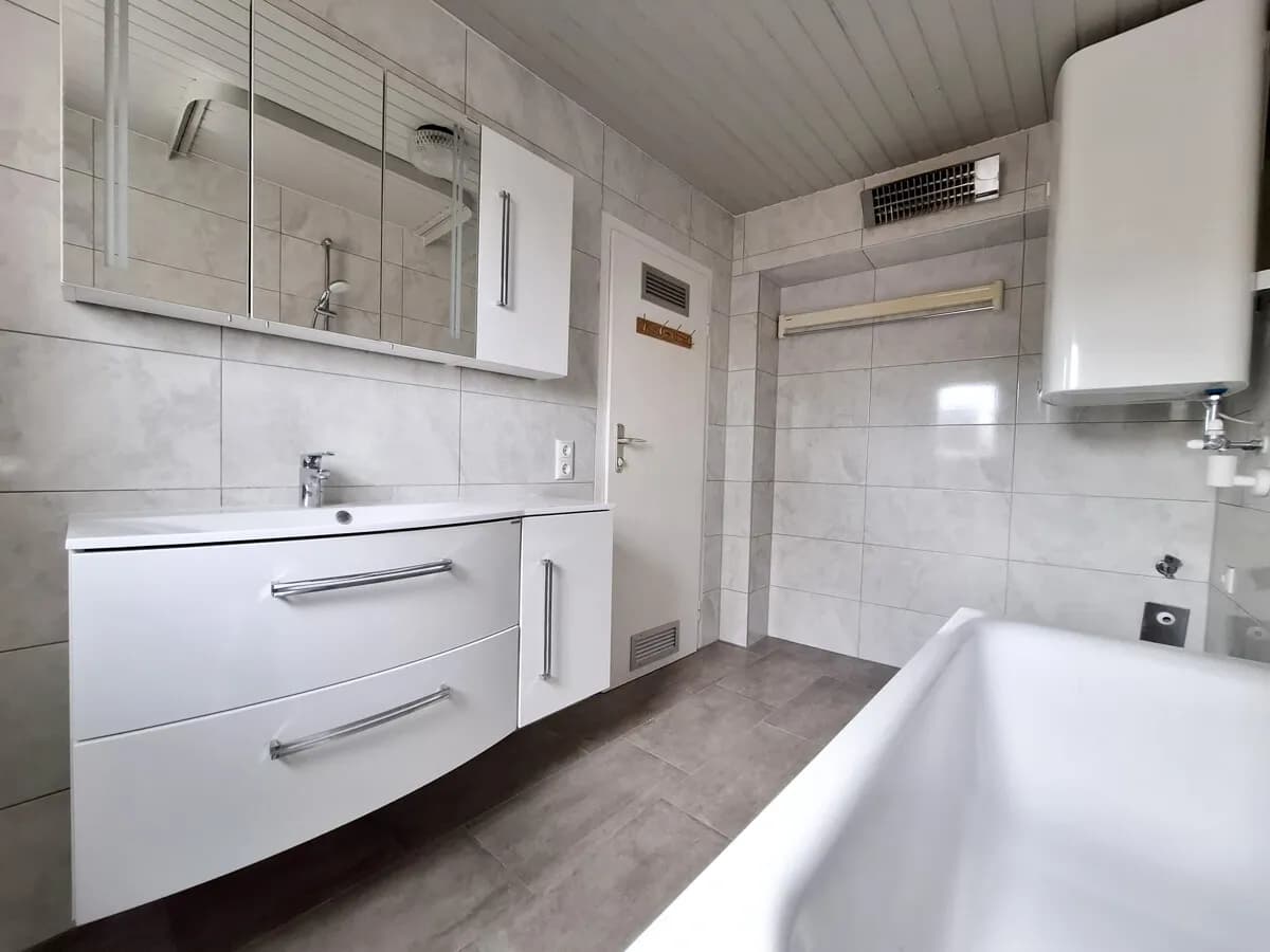 5-Zimmer-Wohnung mieten in Steyr – 146 m², € 1.080 – Bild 15 von 17