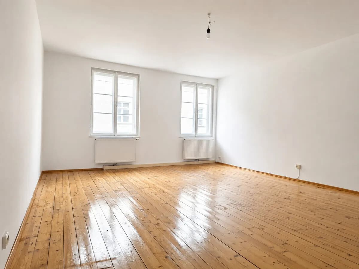 2-Zimmer-Wohnung mieten in Steyr – 78 m², € 700 – Bild 1 von 10