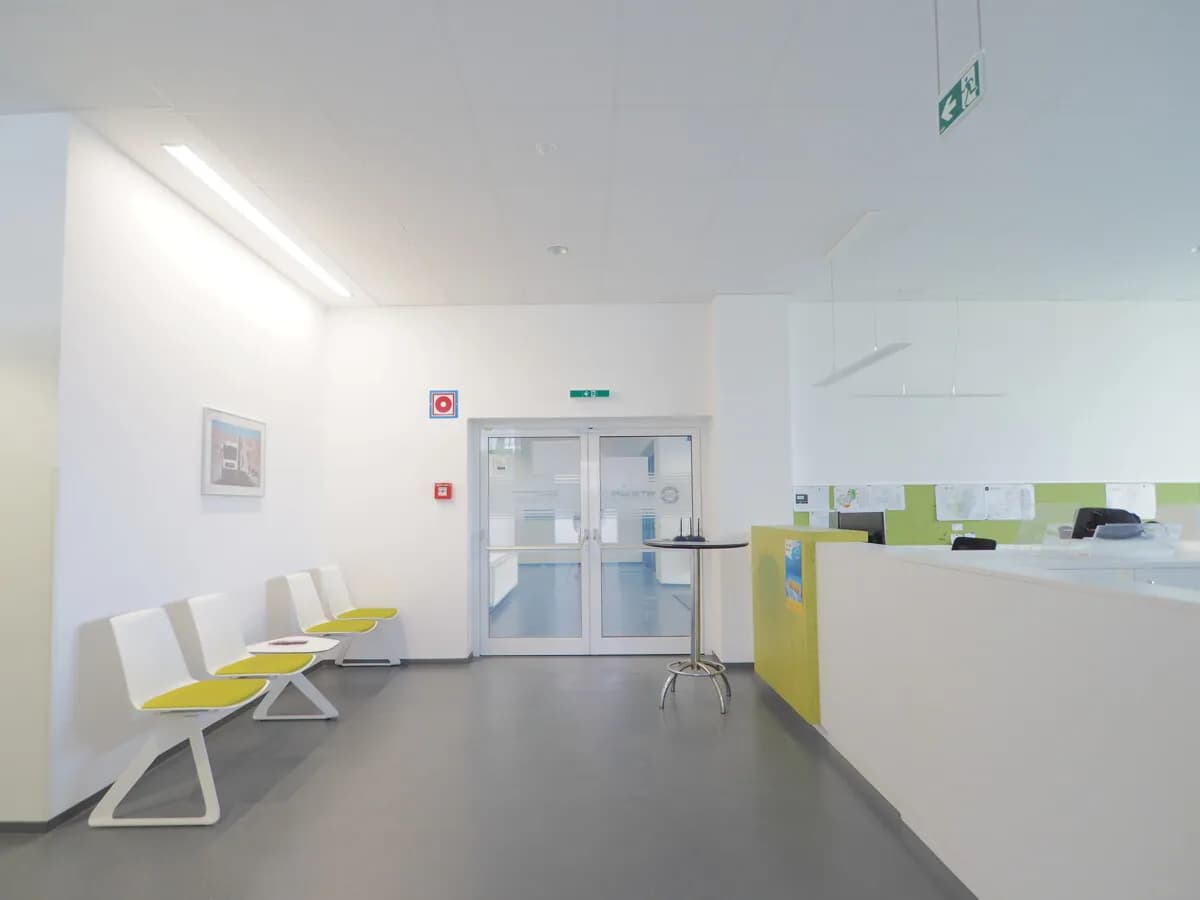 Gewerbeimmobilie mieten in Steyr – 297 m², € 3.080 – Bild 1 von 13