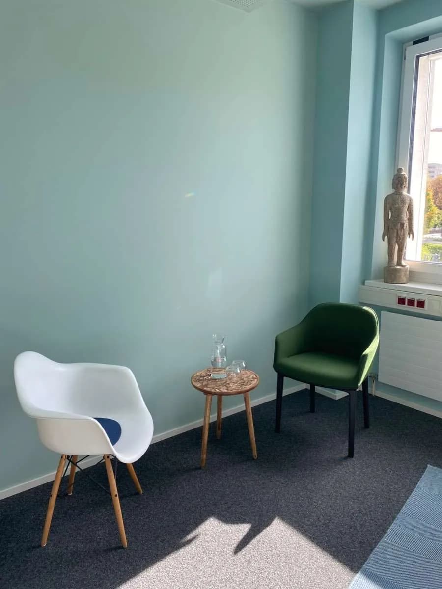 1-Zimmer-Gewerbeimmobilie mieten in Innsbruck – 20 m², € 100 – Bild 2 von 3