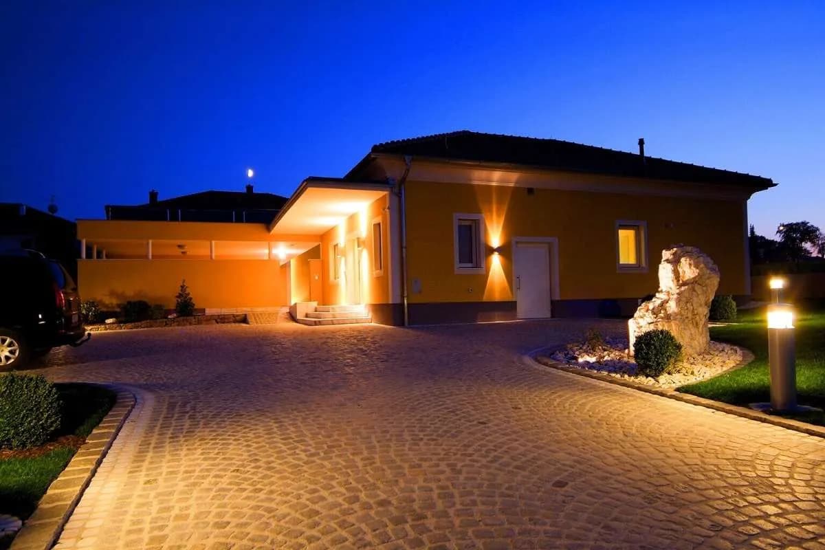 Gewerbeimmobilie mieten in Ried im Innkreis – 212 m², € 1.298 – Bild 2 von 12