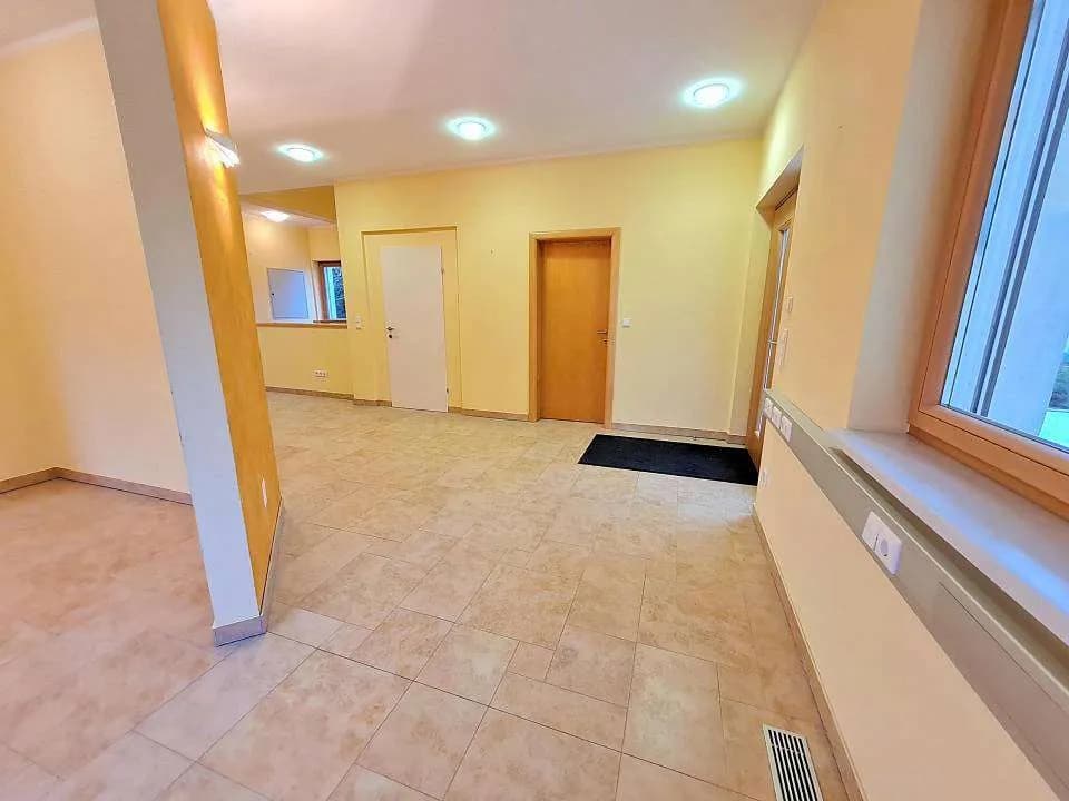 Gewerbeimmobilie mieten in Ried im Innkreis – 212 m², € 1.298 – Bild 4 von 12