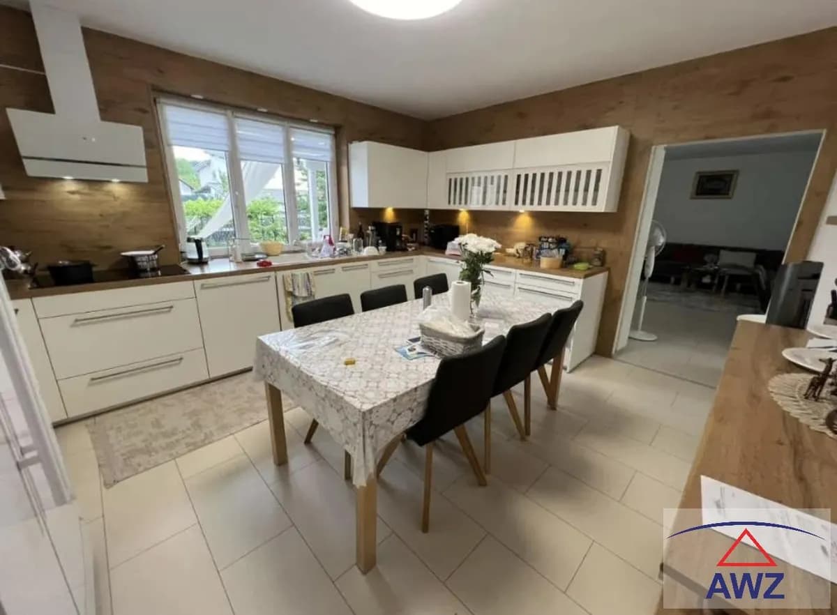 10-Zimmer-Haus kaufen in Vöcklabruck – 200 m² – Bild 3 von 7