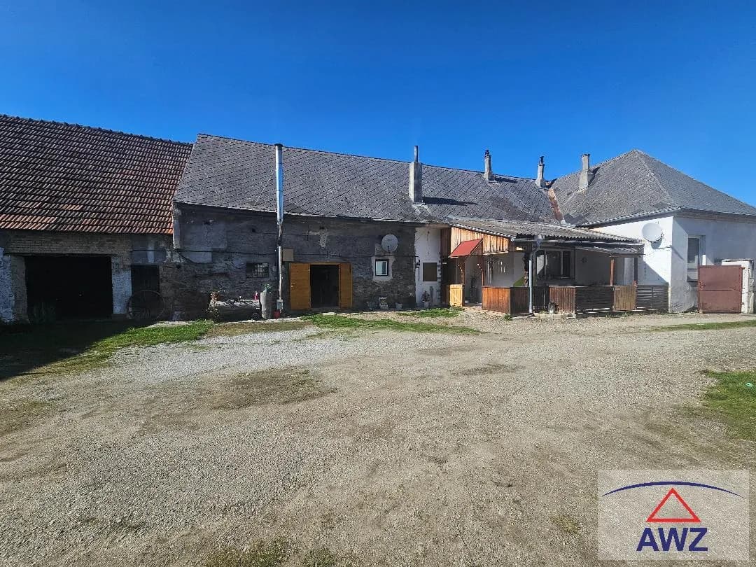 Haus kaufen in Zwettl – 1 433 m²