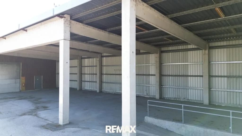 Immobilie kaufen in Amstetten – 1 542 m², € 95.000 – Bild 4 von 7
