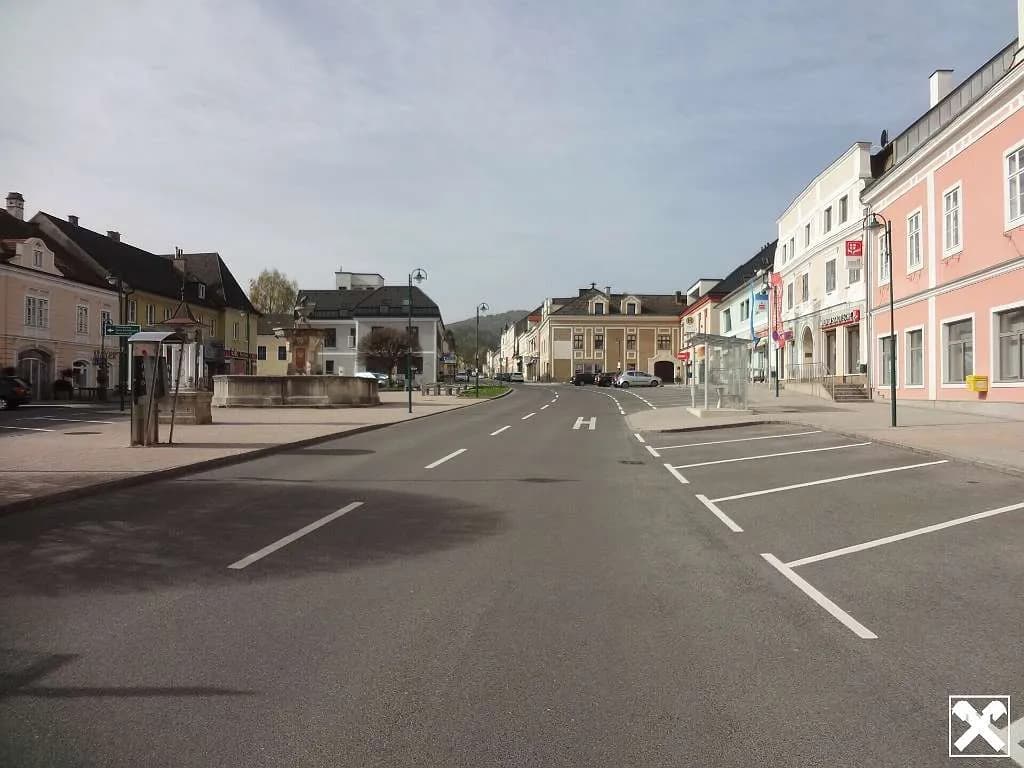 Gewerbeimmobilie mieten in Neunkirchen – 150 m², € 1.500 – Bild 2 von 9