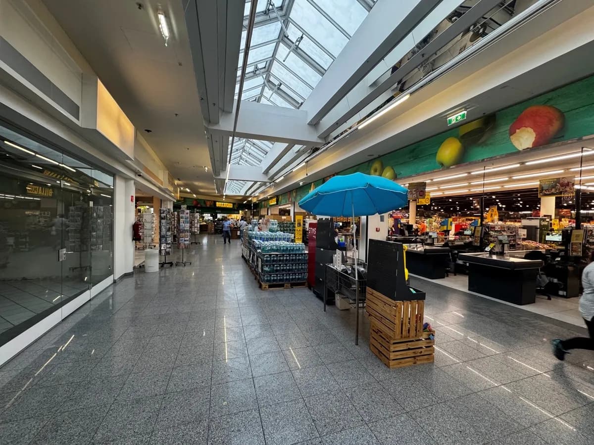 Gewerbeimmobilie mieten in Baden – 37 m², € 900 – Bild 3 von 4