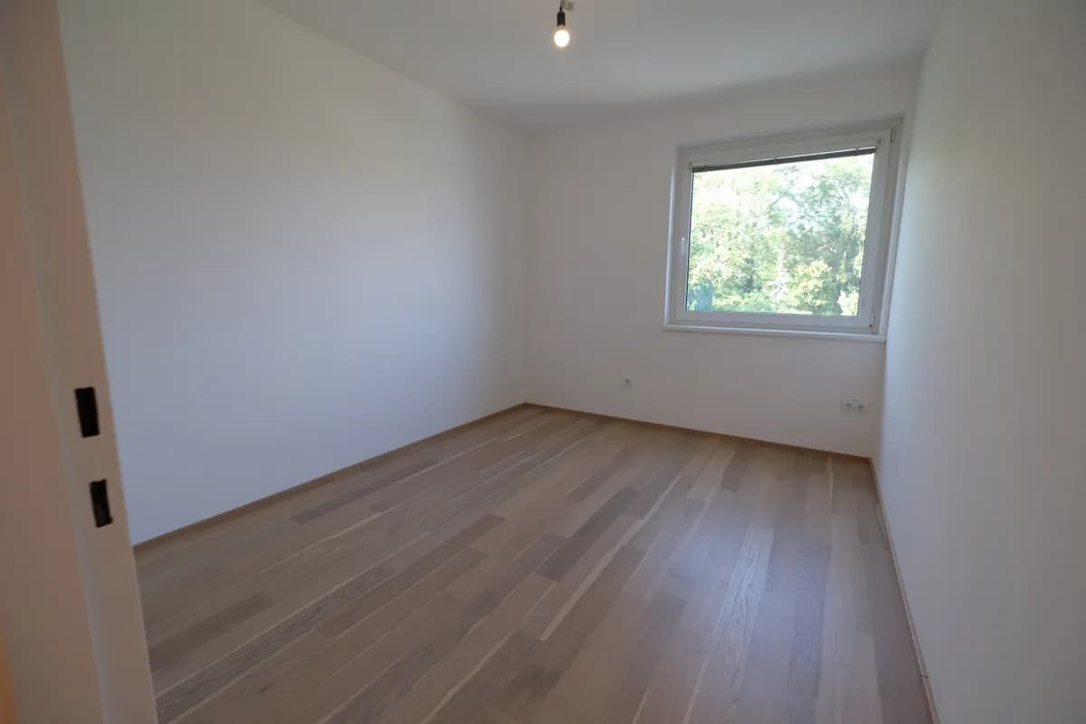 2-Zimmer-Wohnung mieten in Baden – 48 m², € 970 – Bild 2 von 12