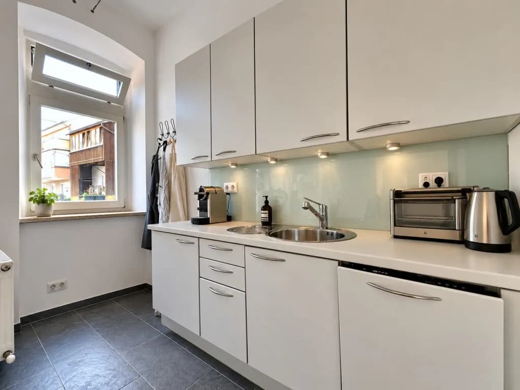 4-Zimmer-Gewerbeimmobilie mieten in Innsbruck – 123 m², € 2.299 – Bild 6 von 6