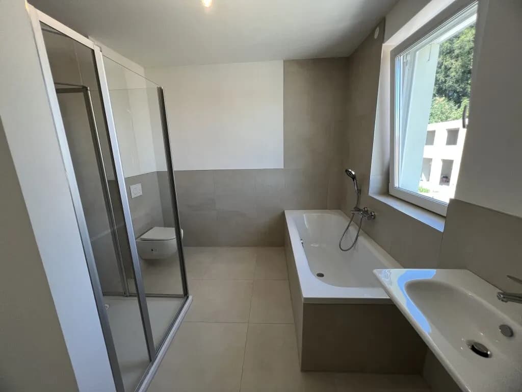 6-Zimmer-Haus mieten in Vöcklabruck – 128,14 m², € 1.650 – Bild 8 von 19
