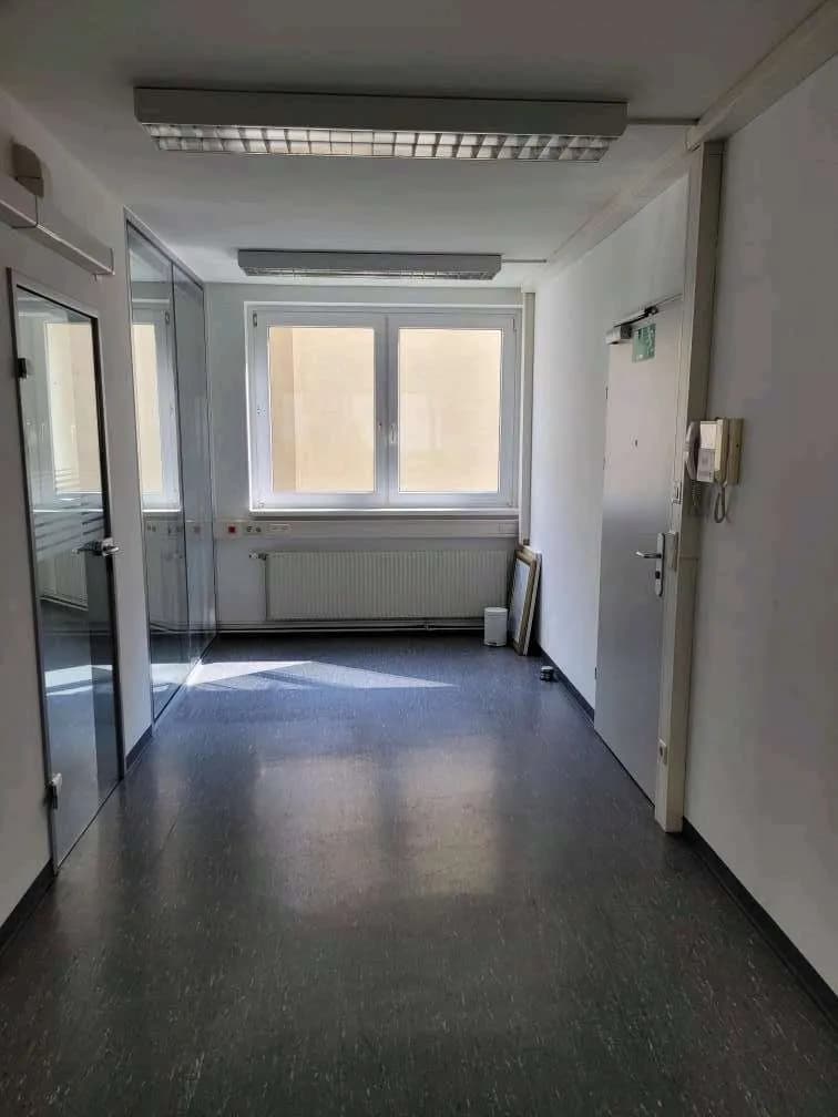 6-Zimmer-Gewerbeimmobilie mieten in Wien – 219 m², € 3.616 – Bild 5 von 23
