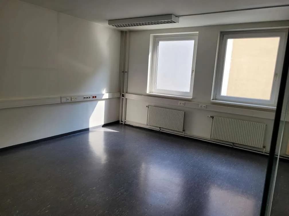 6-Zimmer-Gewerbeimmobilie mieten in Wien – 219 m², € 3.616 – Bild 10 von 23