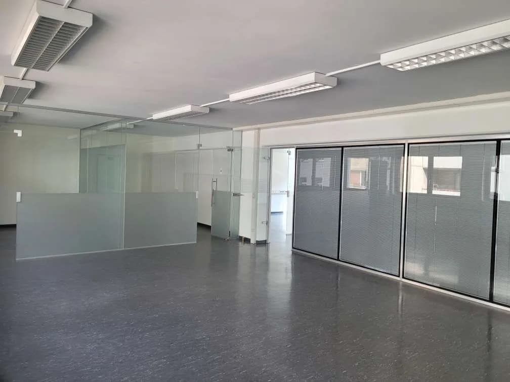 6-Zimmer-Gewerbeimmobilie mieten in Wien – 219 m², € 3.616 – Bild 14 von 23