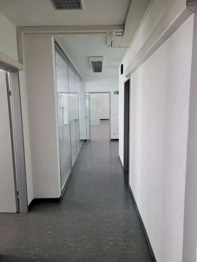 6-Zimmer-Gewerbeimmobilie mieten in Wien – 219 m², € 3.616 – Bild 22 von 23