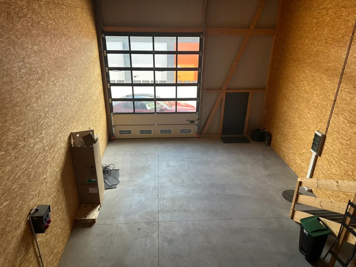 1-Zimmer-Gewerbeimmobilie mieten in Mödling – 150 m², € 1.800 – Bild 4 von 5