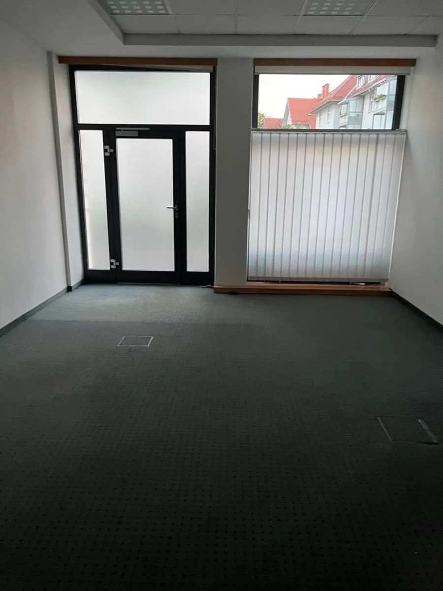 5-Zimmer-Gewerbeimmobilie mieten in Linz – 300 m² – Bild 3 von 17