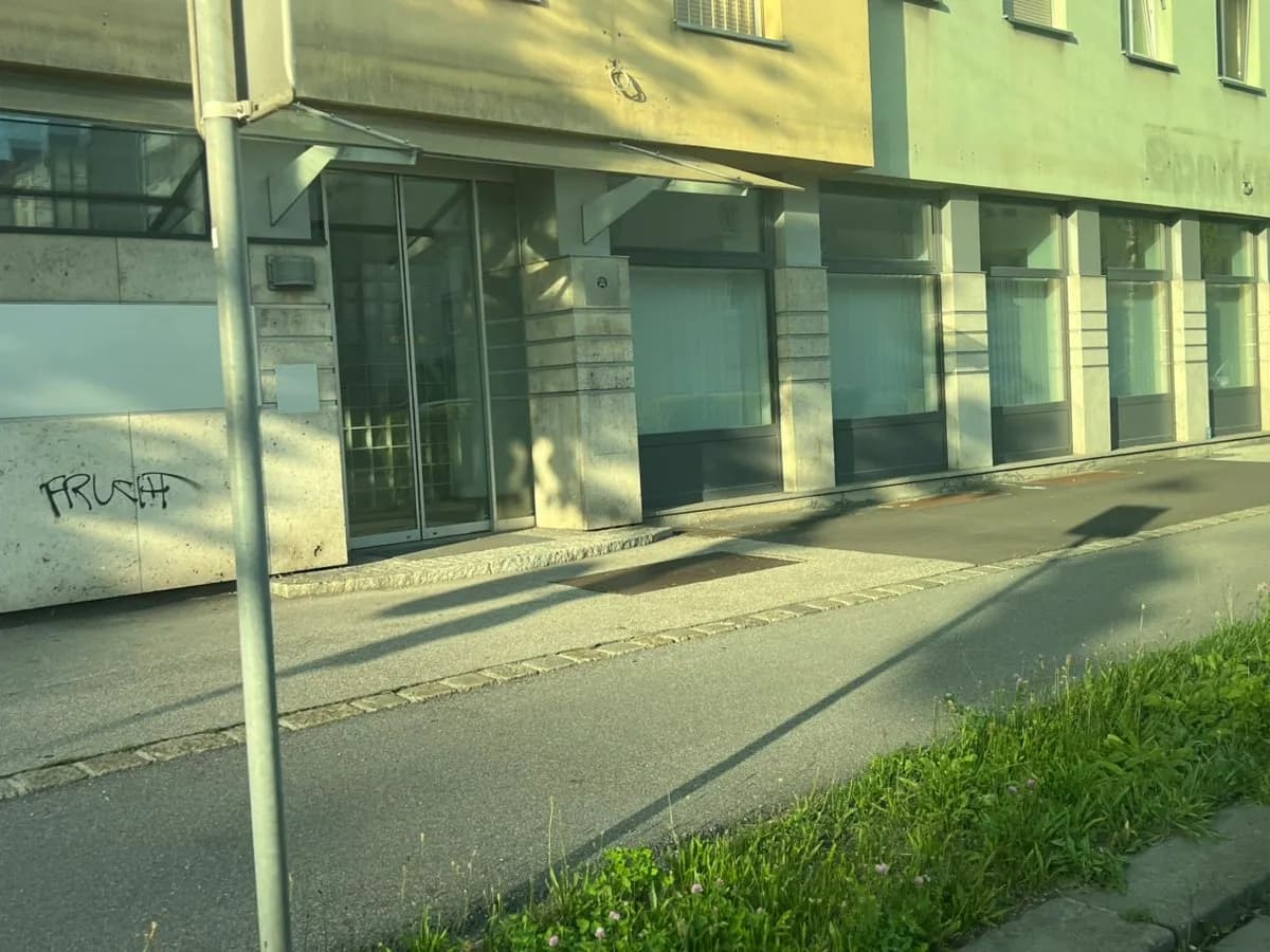 5-Zimmer-Gewerbeimmobilie mieten in Linz – 300 m² – Bild 11 von 17