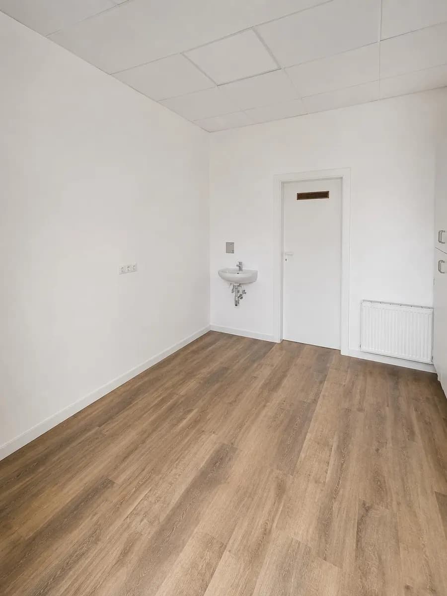 Gewerbeimmobilie mieten in Wien – 153 m², € 1.709 – Bild 2 von 4
