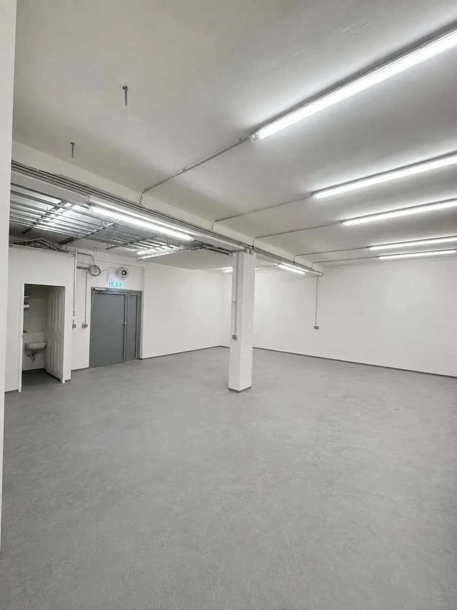 Gewerbeimmobilie mieten in Wien – 153 m², € 1.709 – Bild 3 von 4